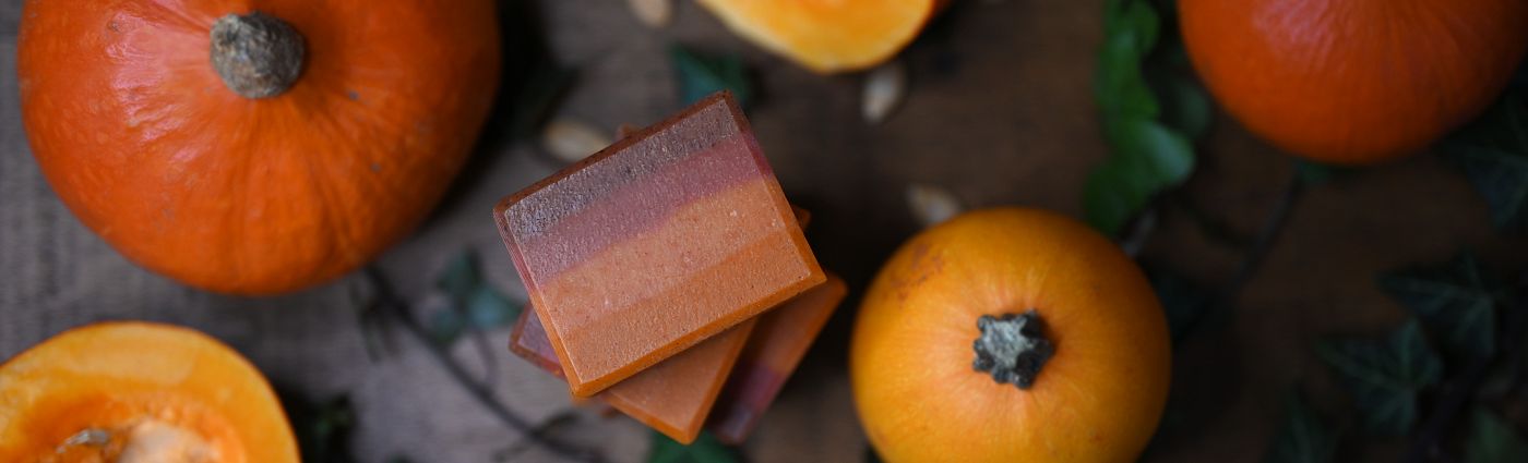 Výživné podzimní mýdlo s dýňovým pyré pro namáhanou pokožku.